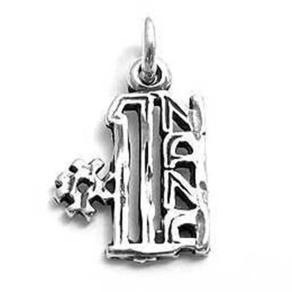 EXQUISITE "#1 NANA" CALLIGRAPHY CHARM IN STERLING SILVER - Picture 1 of 1